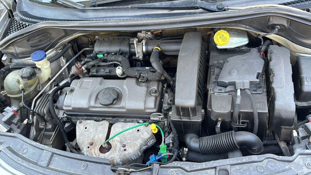 SC83 - PEUGEOT 207 - 2012 - Imagen 5