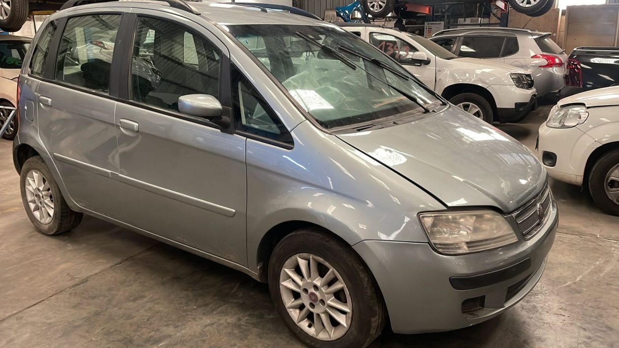 SC49- FIAT IDEA - 2010