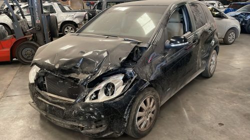 MERCEDES BENZ A160 - 2012