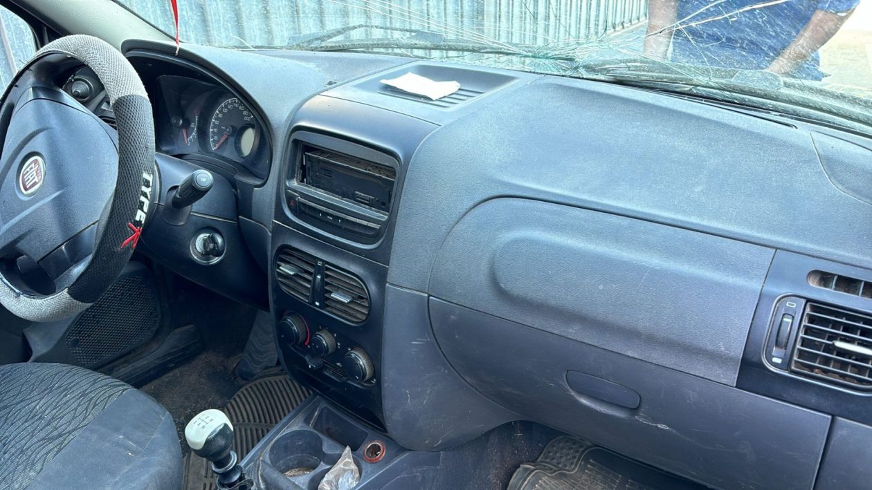 FIAT STRADA - 2013 - Imagen 2