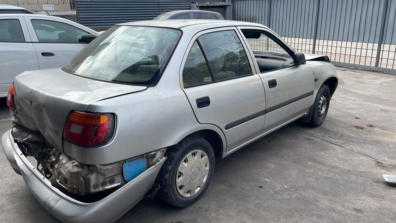 DAIHATSU CHARADE - 1999 - Imagen 4