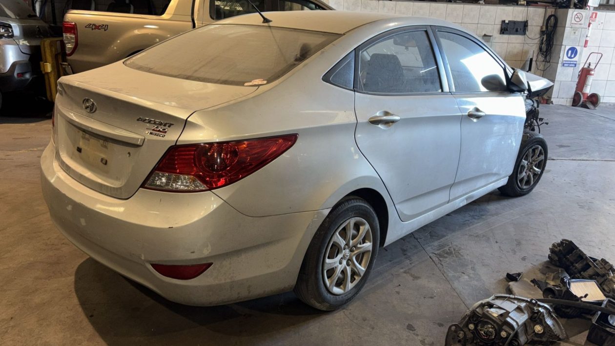 SC179 - HYUNDAI ACCENT - 2012 - Imagen 5